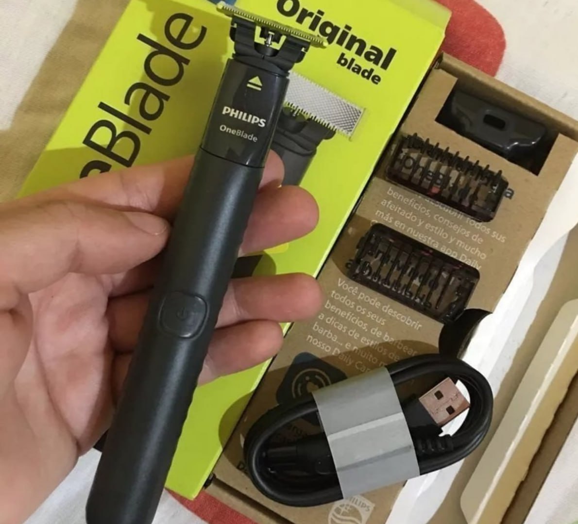 🪒 Barbeador e Aparador Philips OneBlade com Pente 5 em 1