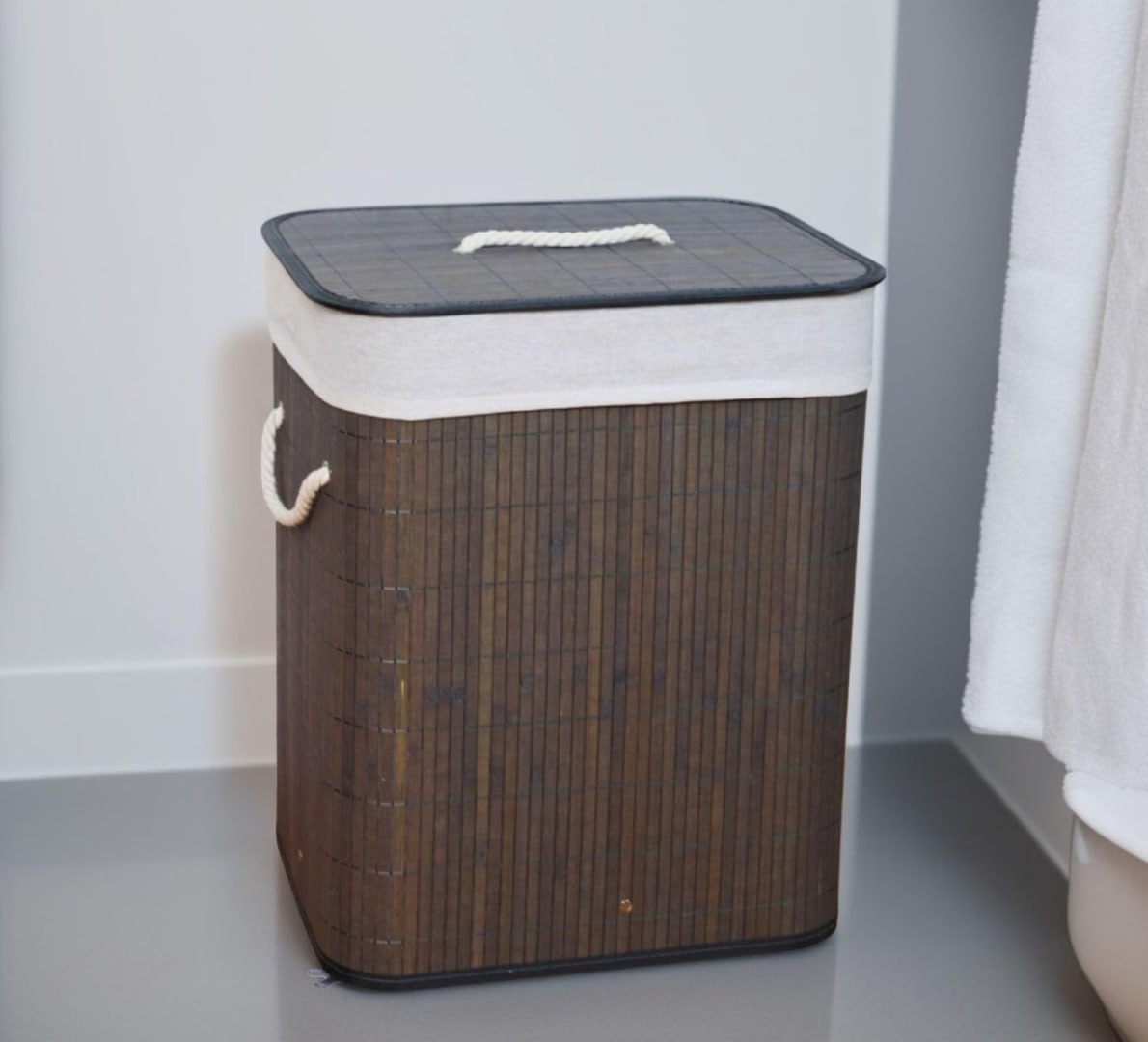🧺 Cesto de Roupa Forrado com Alças em Bambu com Tampa