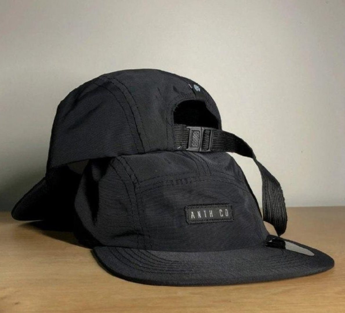 🧢 Boné Anth Co - Opções de Cores