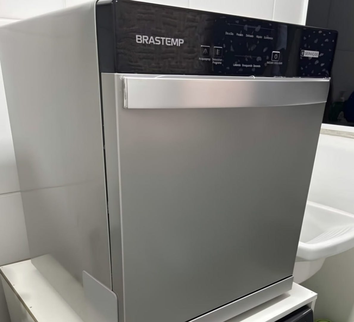 💧 Lava Louças 8 Serviços Brastemp 127V - Prata