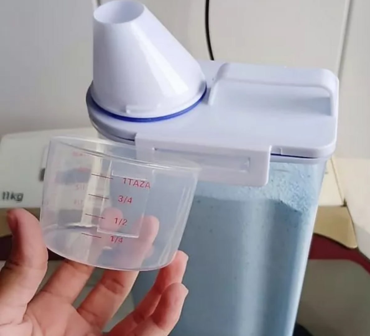 ✅ Pote Hermético Com Copo Medidor 2.5L