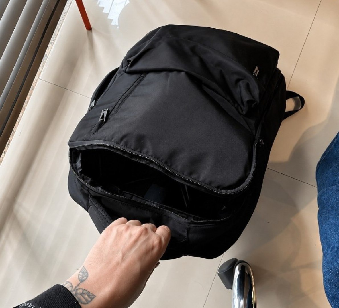 š Mochila ExpansĆvel de 25L a 40L com USB e ImpermeĆ”vel