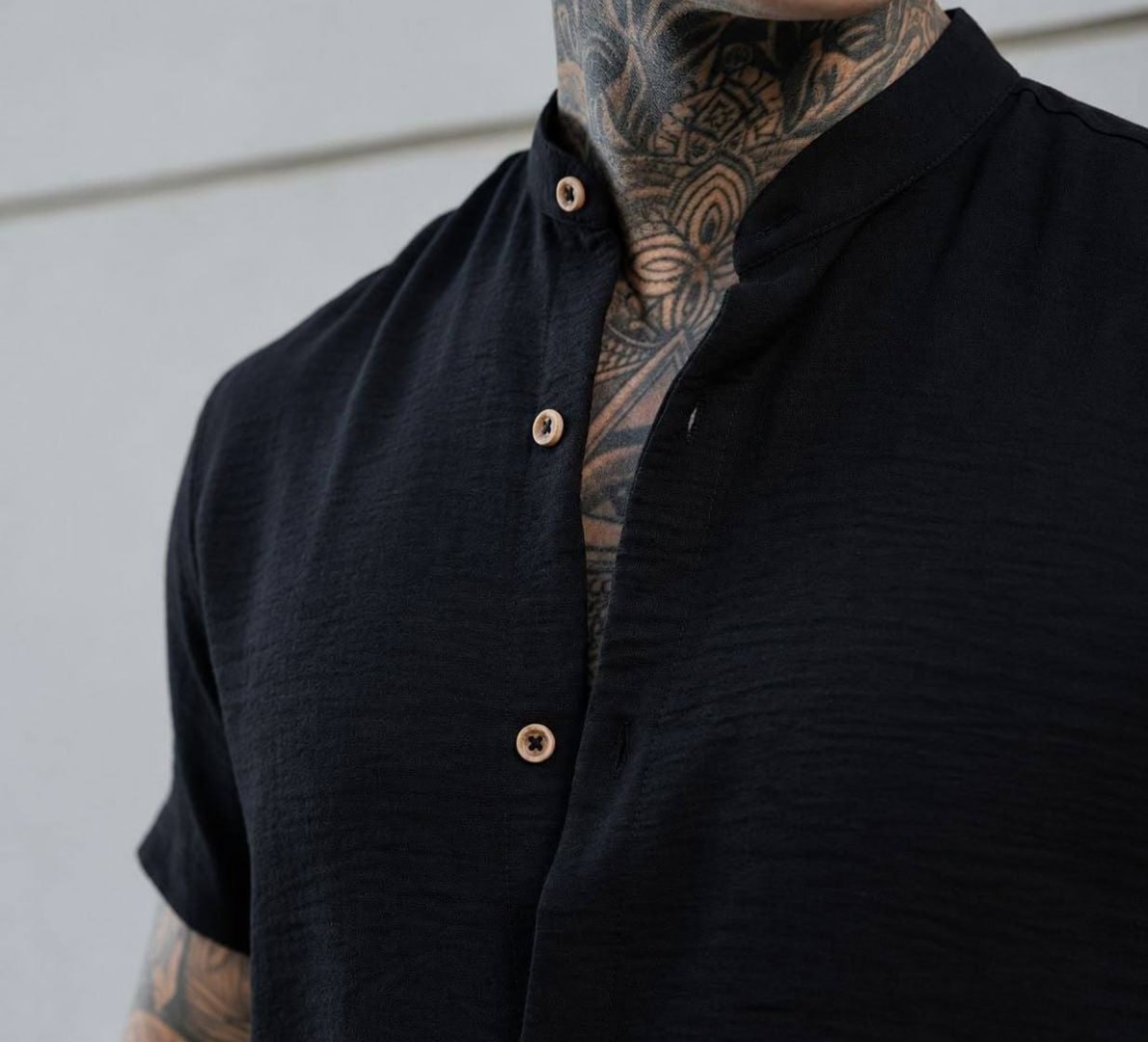JA PASSOU O MOMENTO DE USAR SÓ CAMISETA