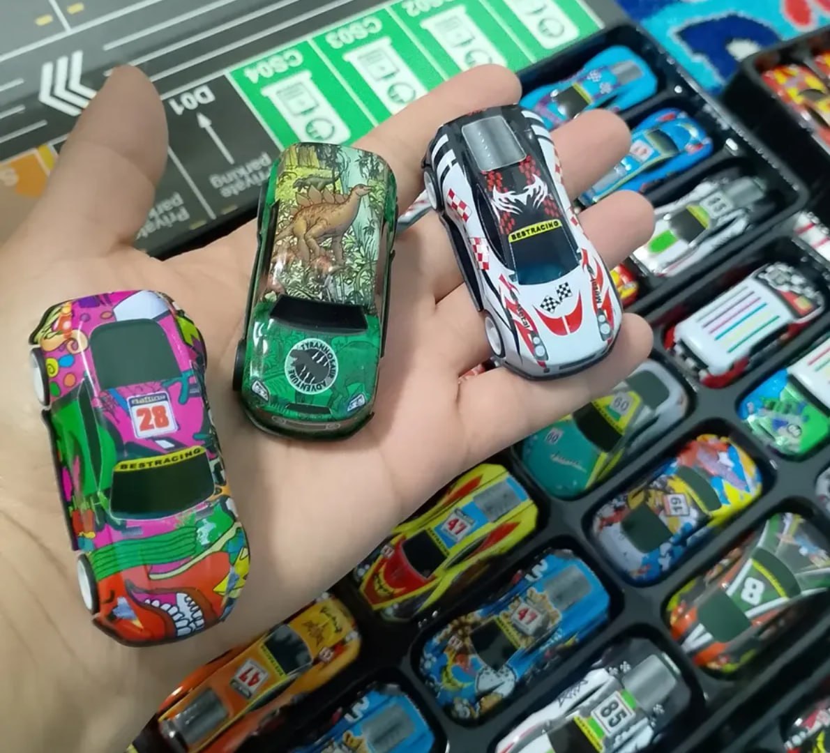 🏎 Maleta 48 Carrinhos + Tapete Pista 40x60 - Super Brasileirinho