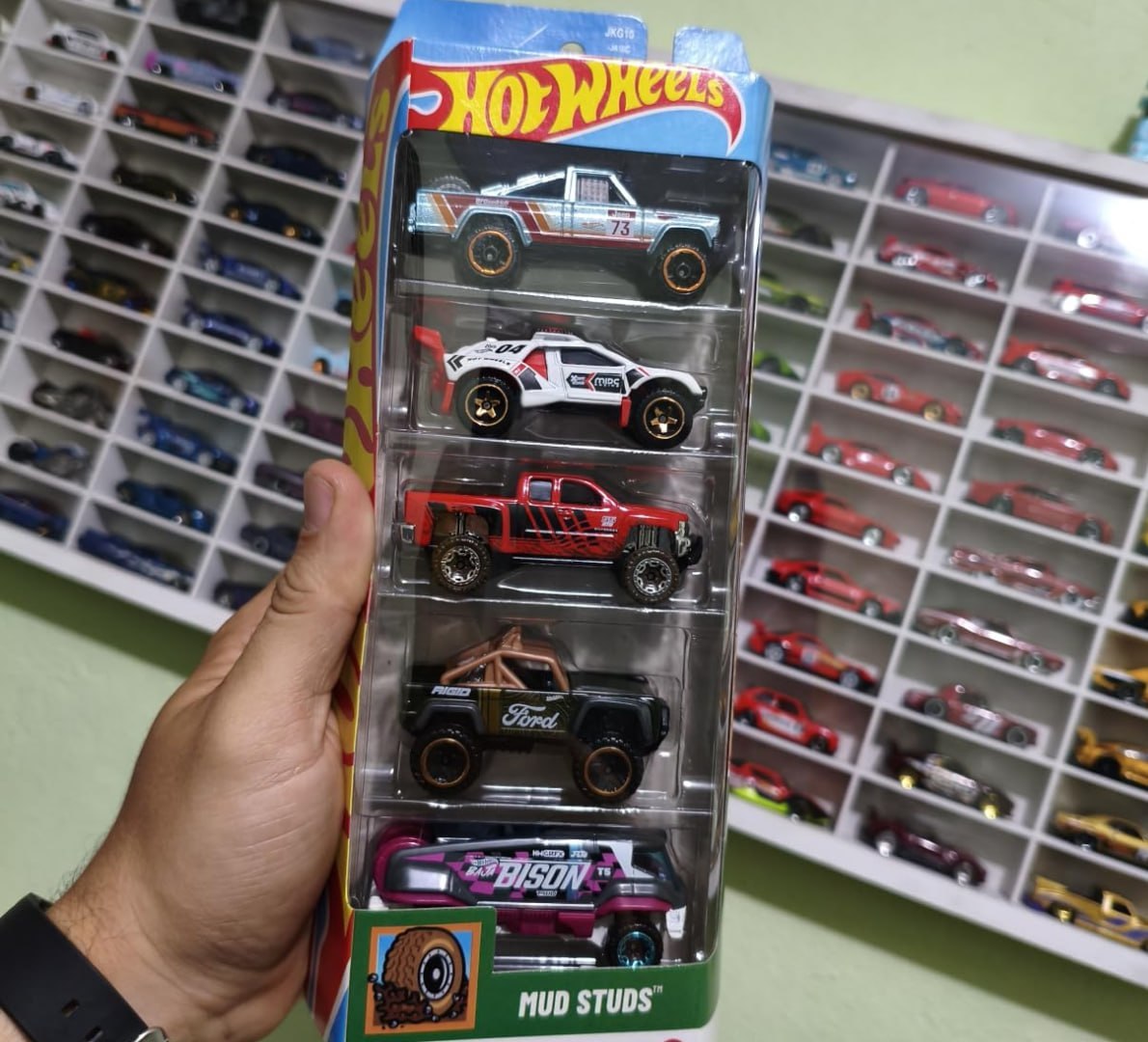 🚗 Pacote 5 Carros Sortidos Hot Wheels - Mattel