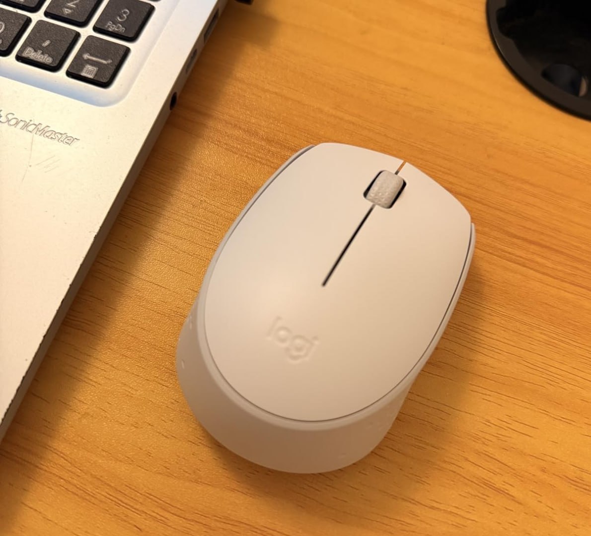 🖱 Mouse Sem Fio Logitech com Design Ambidestro