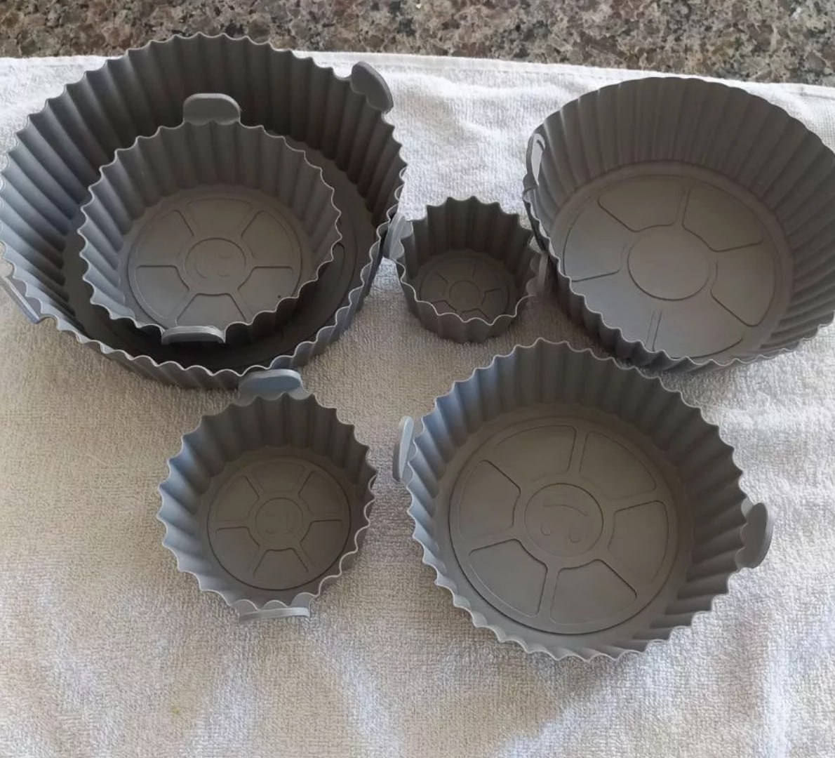 ✅ Kit 6 Formas De Silicone Para Air Fryer Antiaderente (várias cores)