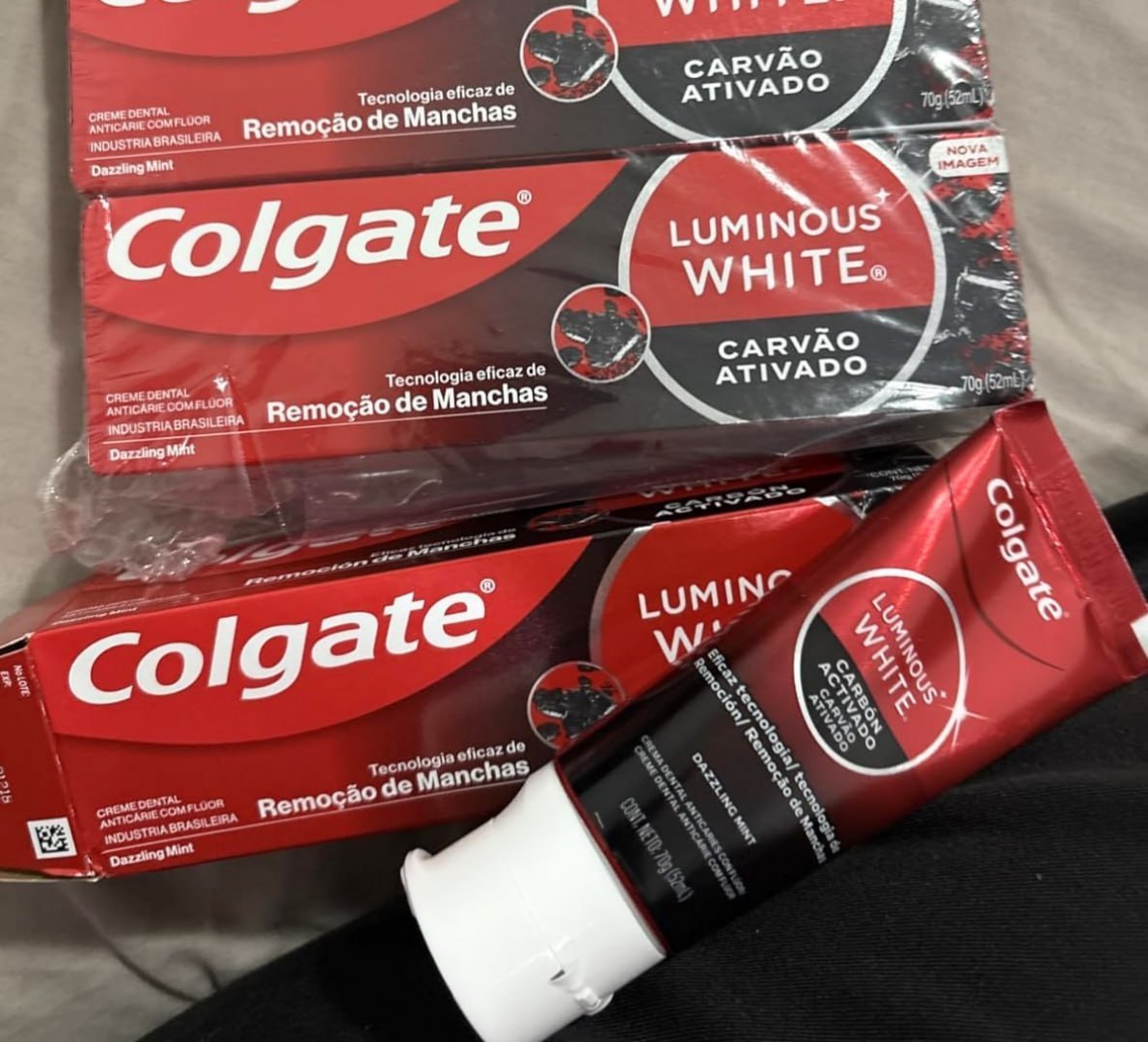 🦷 Colgate Luminous White Carvão Ativado Clareador 3x70g