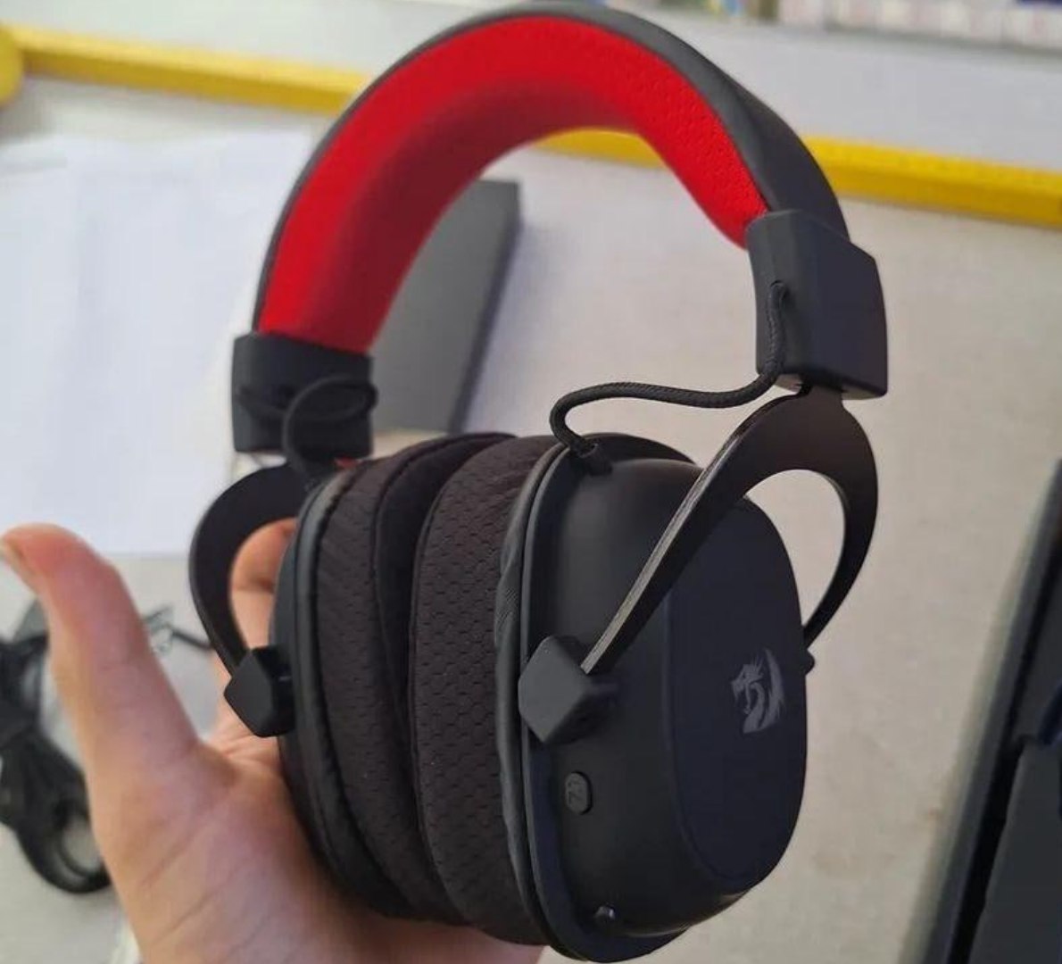 🎧 Headset Gamer Redragon Zeus Pro Preto Sem Fio 7.1