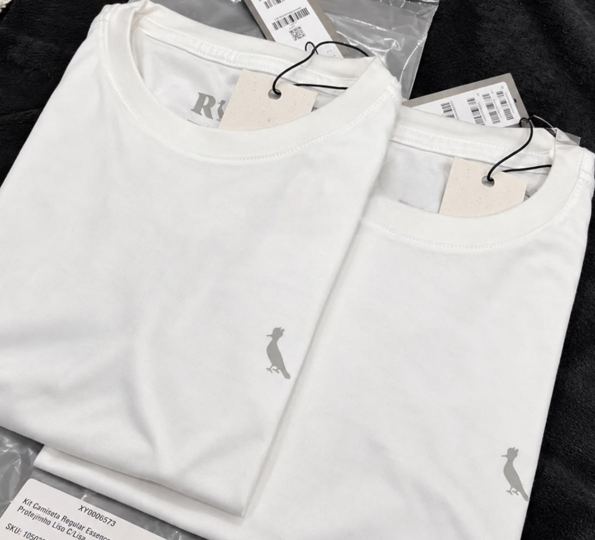 👕 Kit 2 Camisetas Regular Essence Reserva
