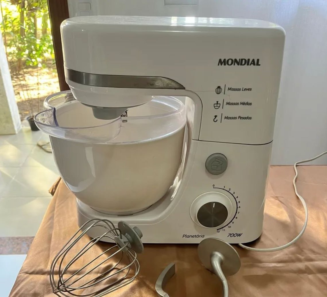🎂 Batedeira Planetária Mondial 2 Velocidades 700w Branco - 220v