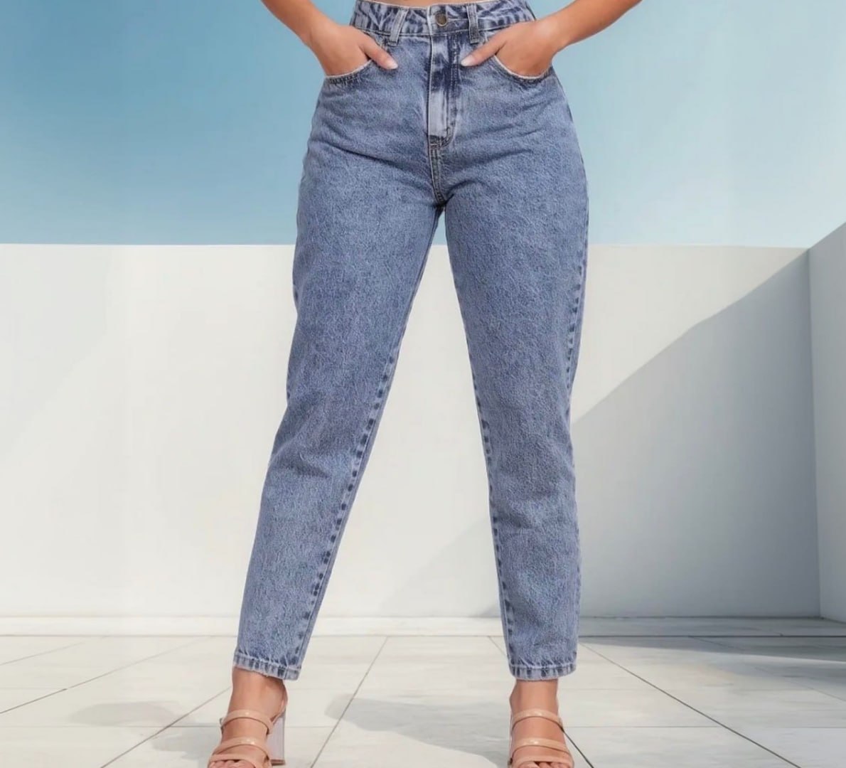 👖 Calça Mom Jeans Cintura Alta Marmorizada