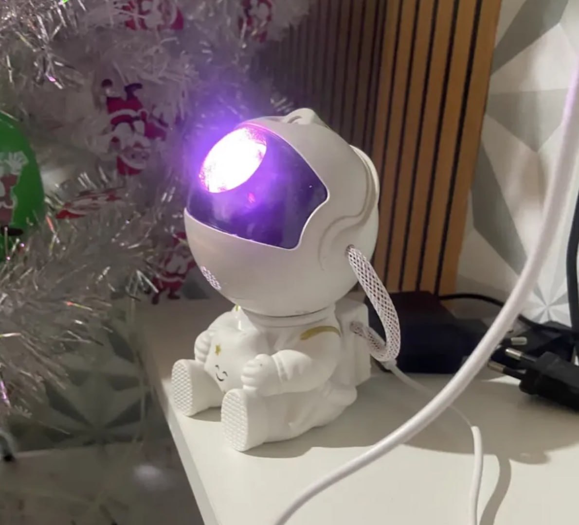 🌕 Mini Astronauta Projetor Galáxia