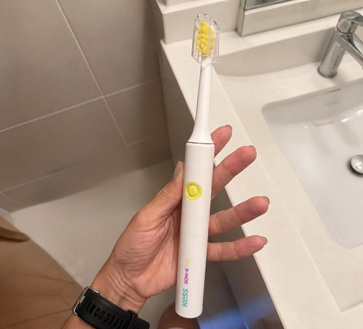 🪥 Escova Dental Elétrica Kess SONI-K 100