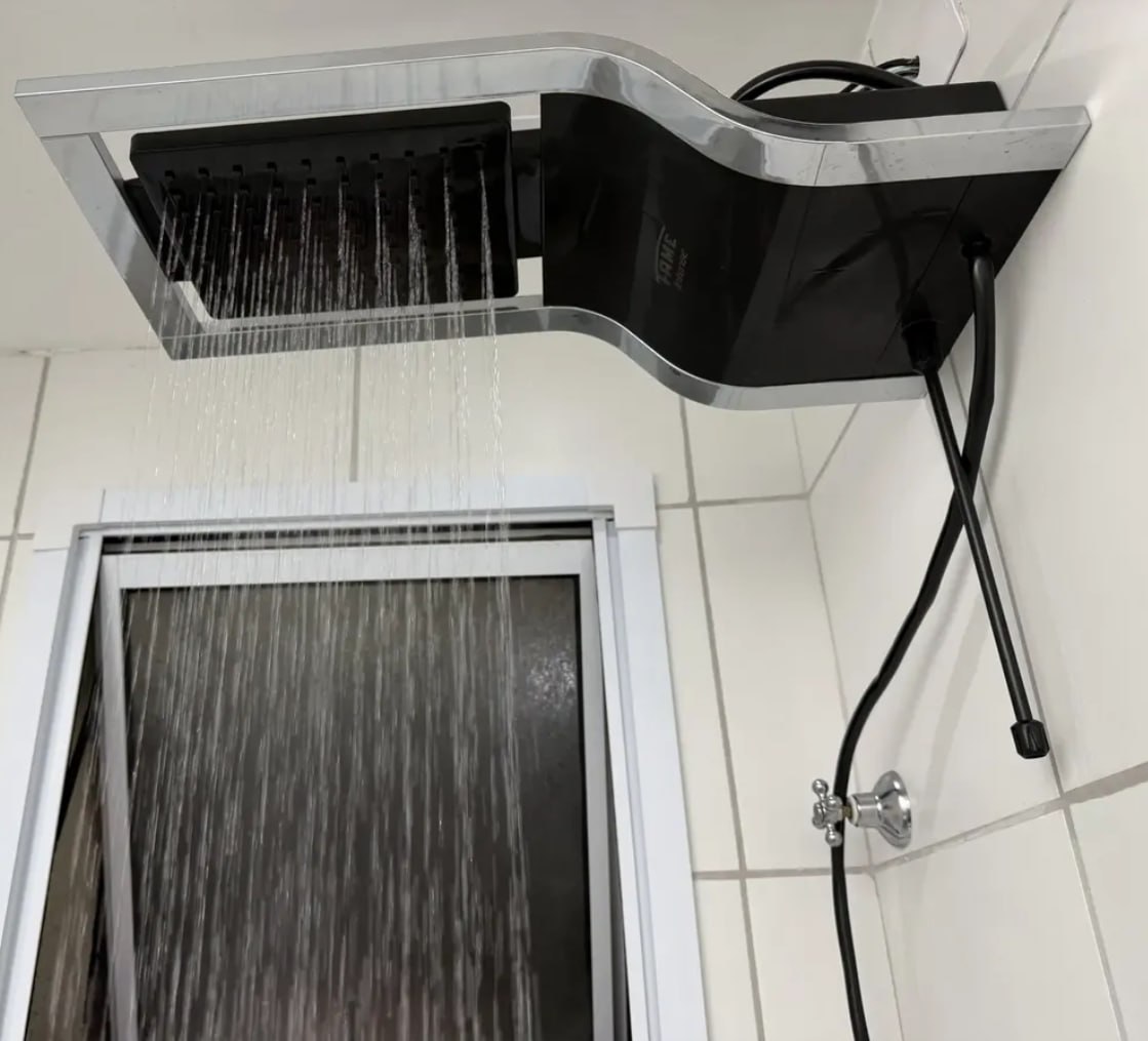 🚿 Ducha Eletrônica Intense Fame 5400w - 127v