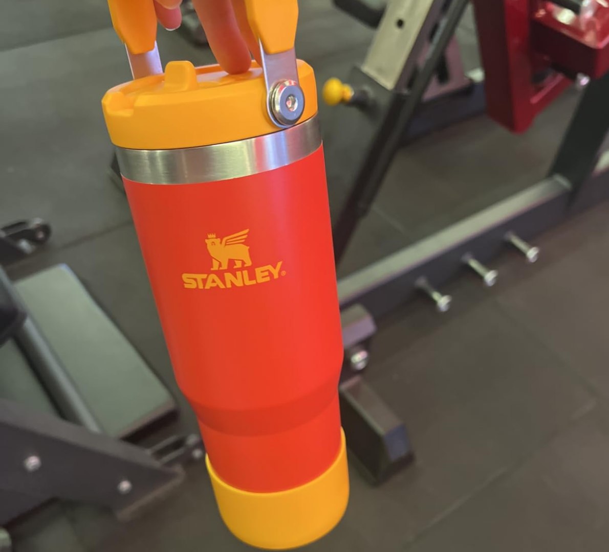 ✅ Tumbler Térmico Flip Straw Stanley 887ml