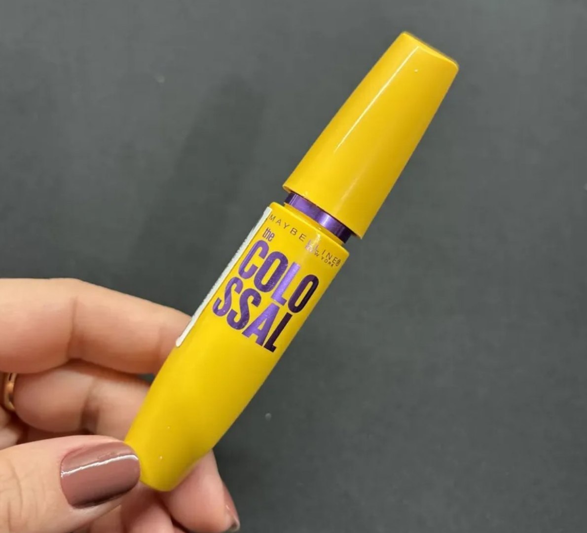 ✅ Máscara de Cílios The Colossal Volume Maybelline