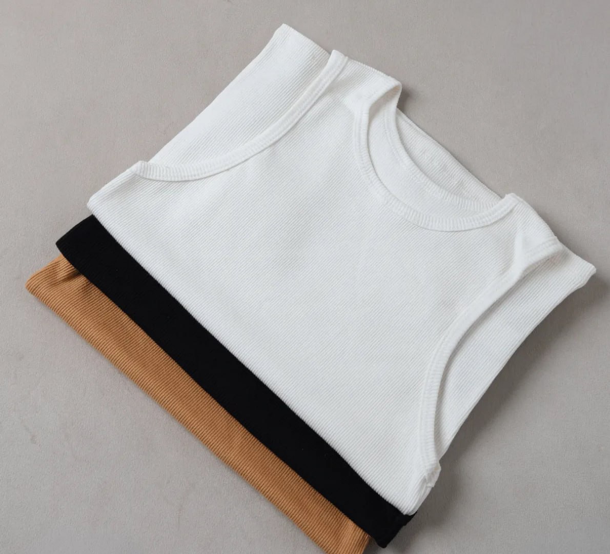 👕 Kit 3 Regatas Caneladas Algodão