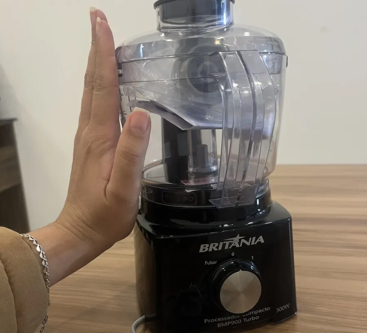✅ Multiprocessador Britânia Turbo com 500 mL e 300 W