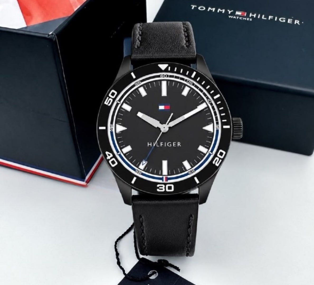 ⌚️ Relógio Tommy Hilfiger Toc em Couro Preto