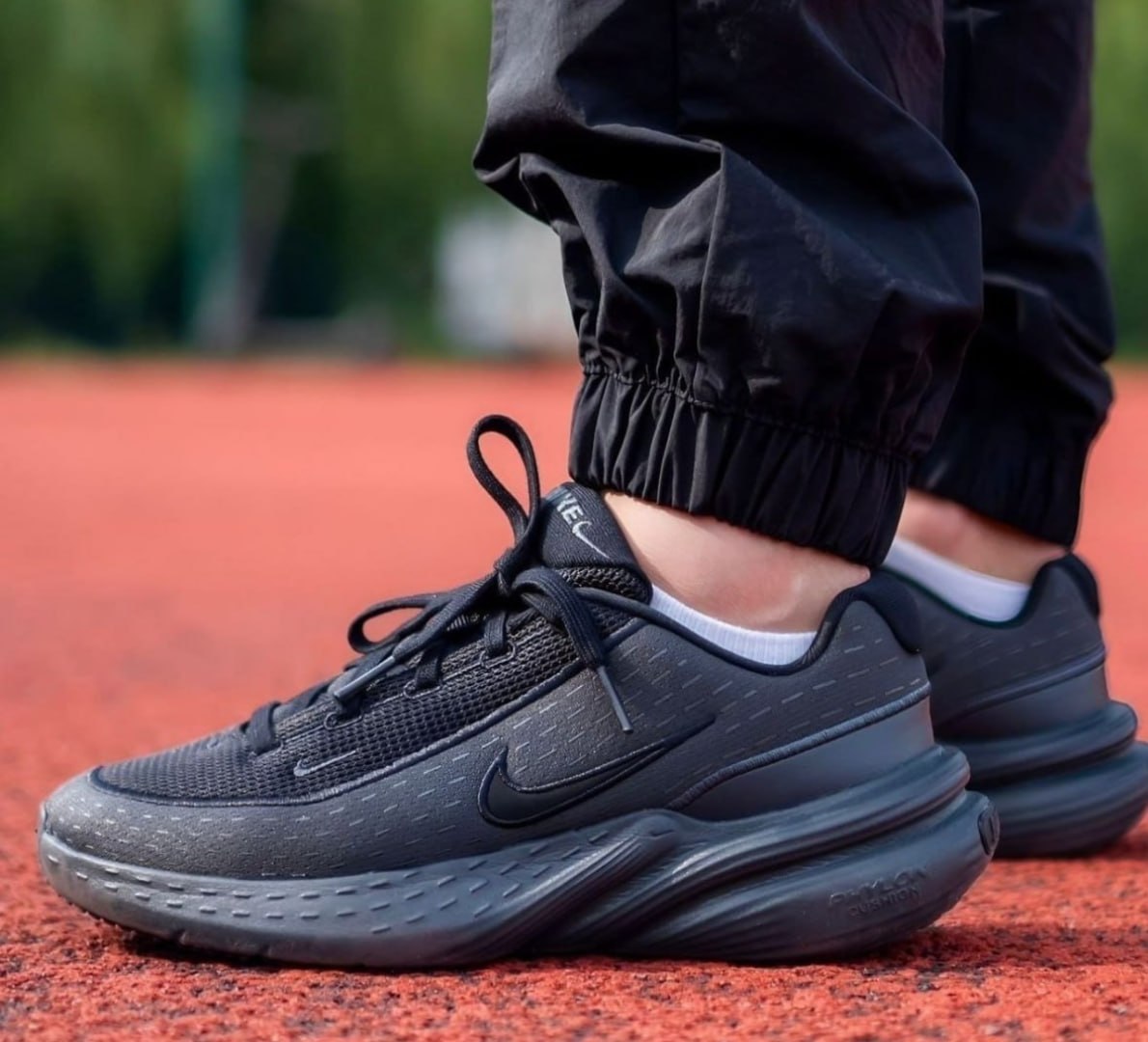 👟 Tênis Nike Uplift SC (várias cores)