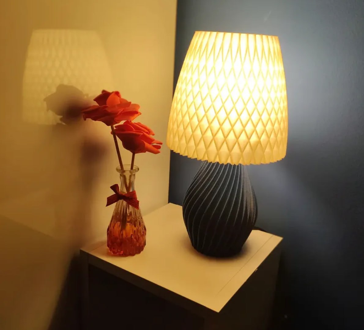 💡 Abajur Luminária De Mesa Com Lâmpada (várias cores)