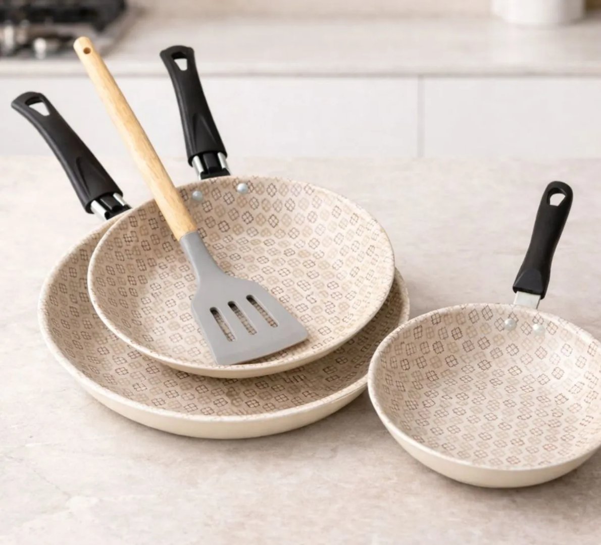 🍳 Jogo 4 Frigideiras Antiaderentes (14, 18 e 22cm) + Espátula