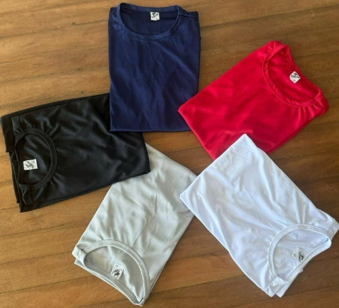 👕 Kit 5 Camisetas Básicas Dry Fit Lisa Tradicional