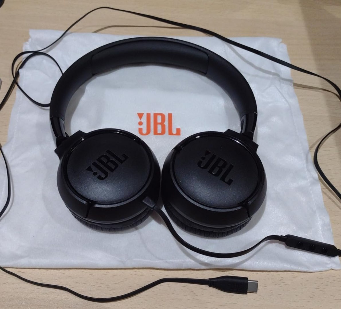 🎧 Fone de Ouvido JBL Tune 520C Com Fio
