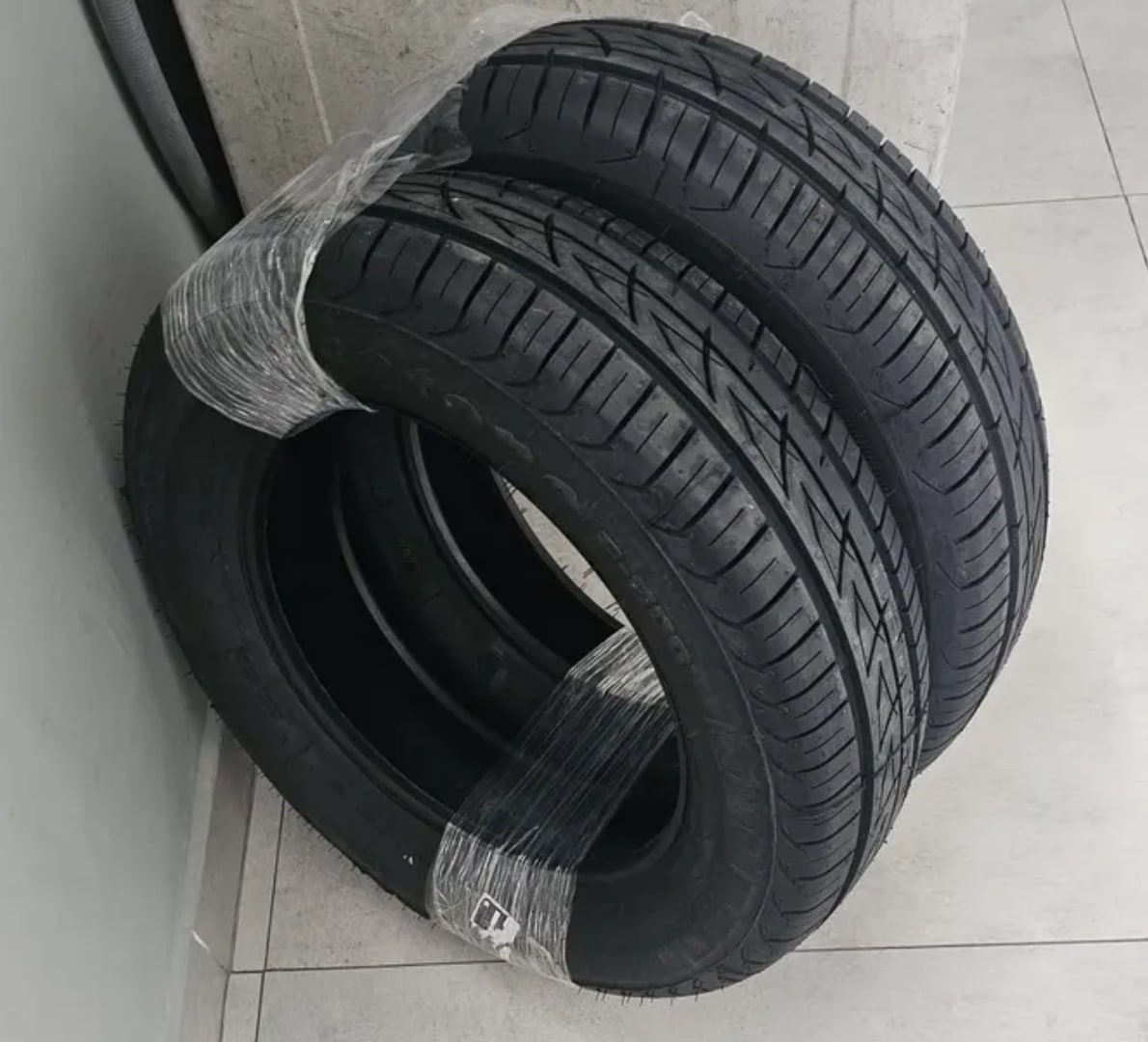🛞 Kit 4 Pneus 175/65R14 Firestone F-600 82T Aro 14