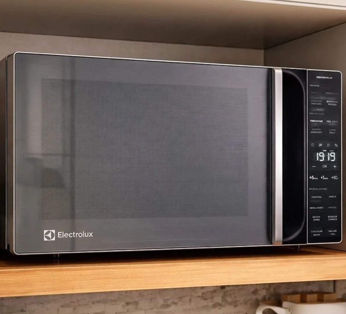 ♨️ Micro-ondas Electrolux 36L cor Inox Efficient