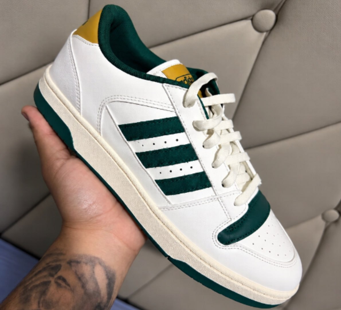 ADIDAS DIFERENTÃO PARA VOCÊ SE DESTACAR!!
